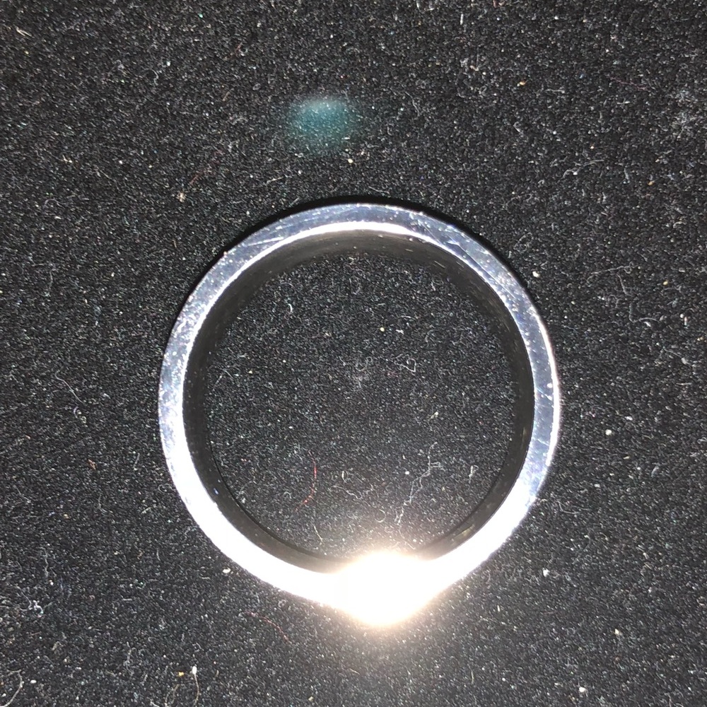 Ring (Diamonds) - Picture 4 of 4